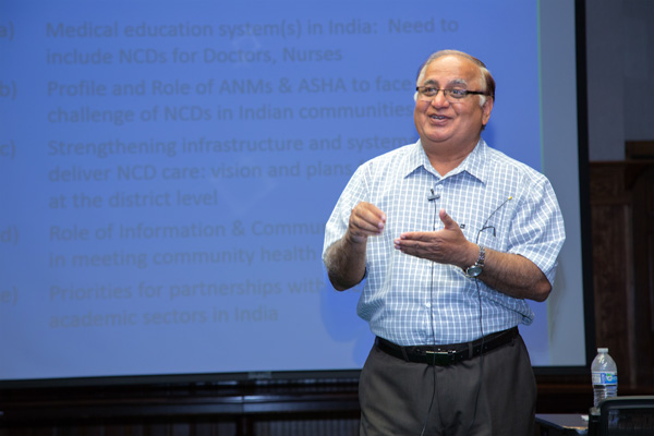 Deputy Commissioner From India Visits Western Diabetes Institute at WesternU