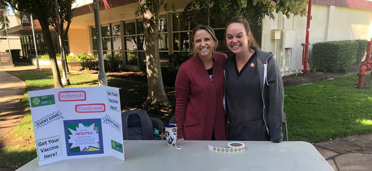 WesternU College of Veterinary Medicine students set up a One Health information table